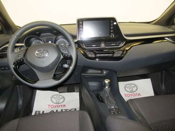 Car image 9