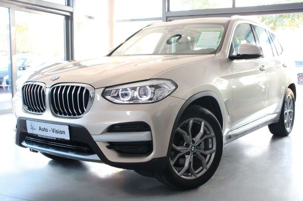 BMW X3 xDrive 140 kW image number 1