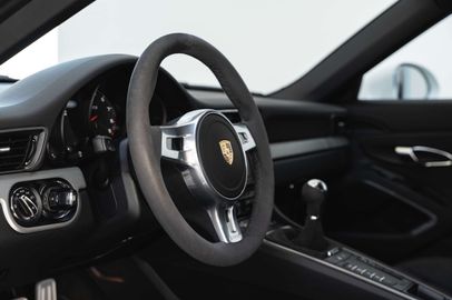 Car image 33