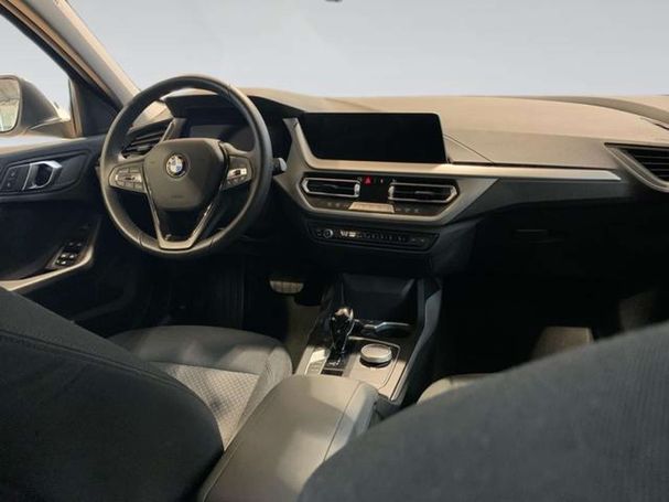 BMW 118i 103 kW image number 4