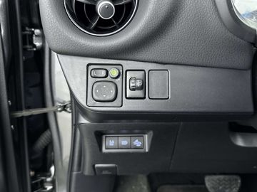 Car image 31