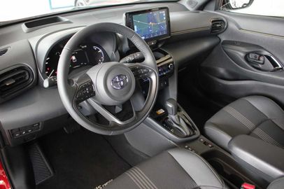 Car image 7