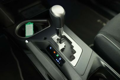 Car image 26