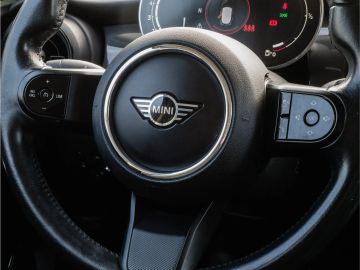 Car image 35