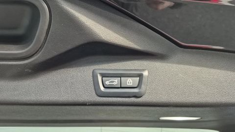 Car image 44