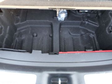 Car image 28