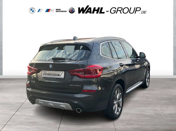 BMW X3 xDrive30e 215 kW image number 4