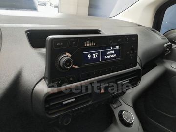 Car image 37