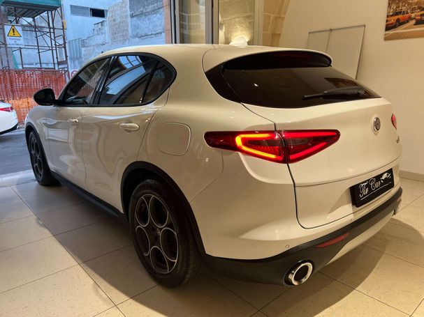 Alfa Romeo Stelvio 2.2 118 kW image number 6