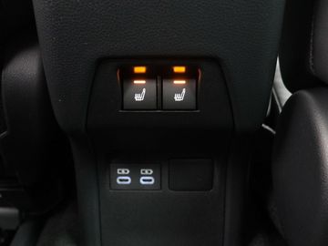 Car image 37