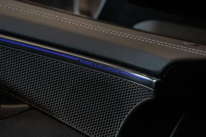 Car image 31