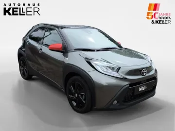 Car image 2