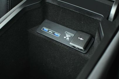 Car image 45