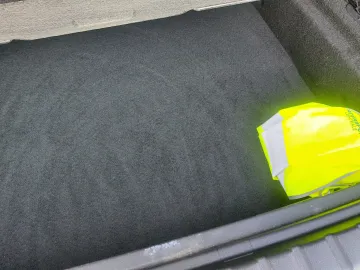 Car image 32