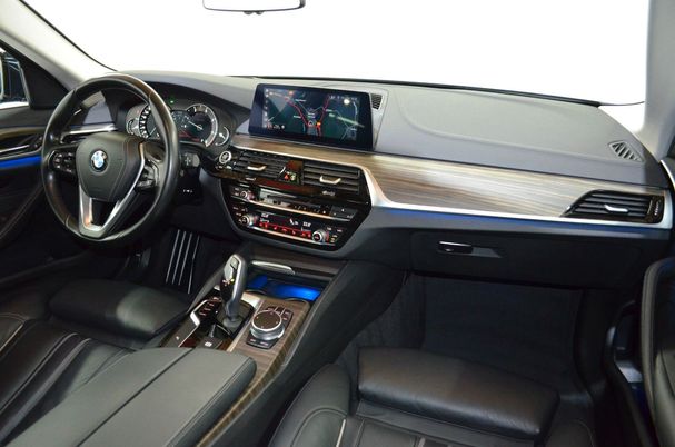 BMW 540d Touring xDrive 235 kW image number 25