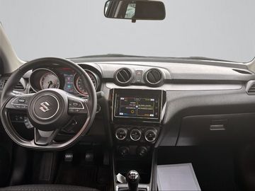 Car image 9