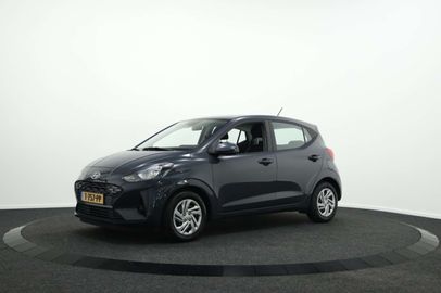 Car image 14