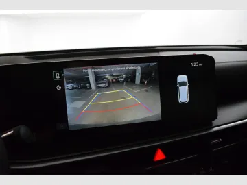 Car image 24