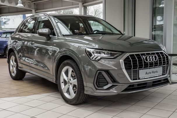 Audi Q3 35 TFSI S-line 110 kW image number 2