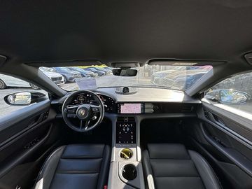 Car image 39