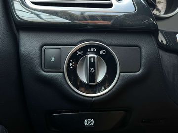 Car image 37