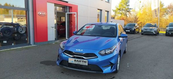 Kia Ceed Vision 74 kW image number 2