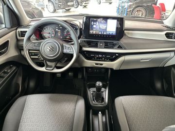 Car image 11