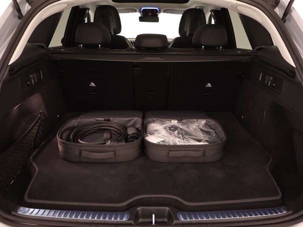 Mercedes-Benz GLC 300 e 235 kW image number 35