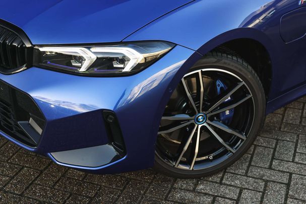 BMW 330 e Touring xDrive 215 kW image number 35