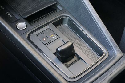 Car image 31