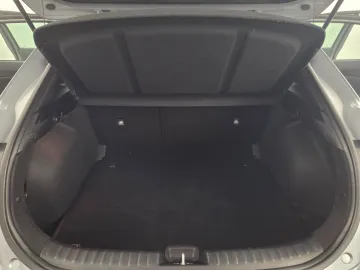 Car image 36