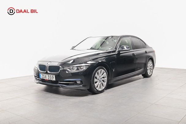 BMW 330e Sport Line 185 kW image number 1