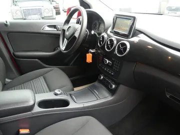 Car image 42