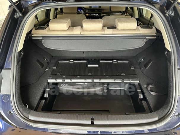 Lexus CT 200h 100 kW image number 31