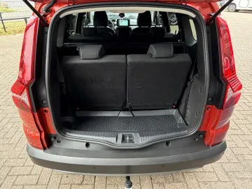 Car image 50