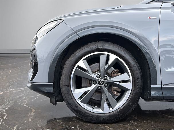 Audi Q4 40 e-tron S-line 150 kW image number 5