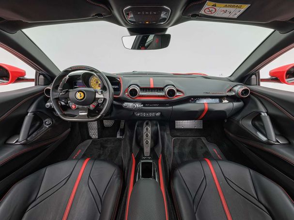 Ferrari 812 Superfast 588 kW image number 14