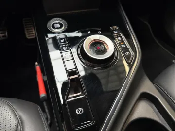 Car image 35