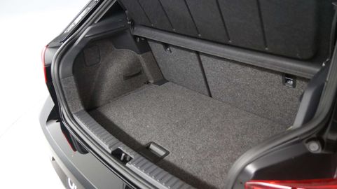 Car image 37