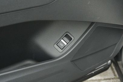 Car image 41