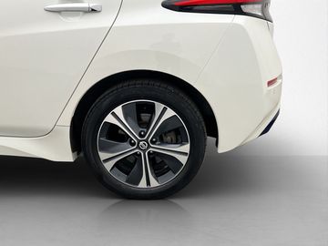 Car image 34