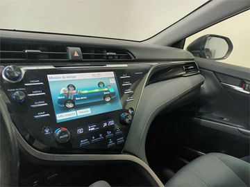 Car image 35