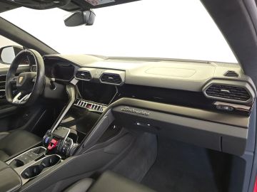 Car image 47