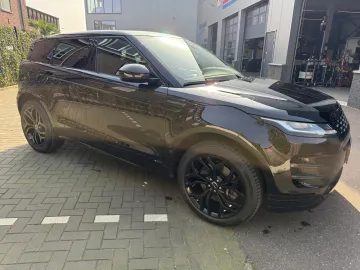 Car image 28
