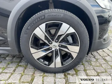 Car image 40