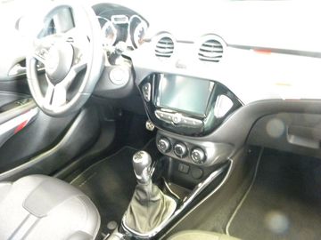 Car image 13