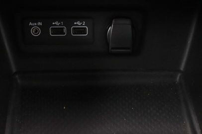 Car image 37