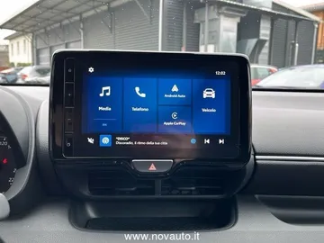 Car image 15