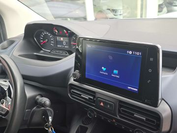 Car image 21