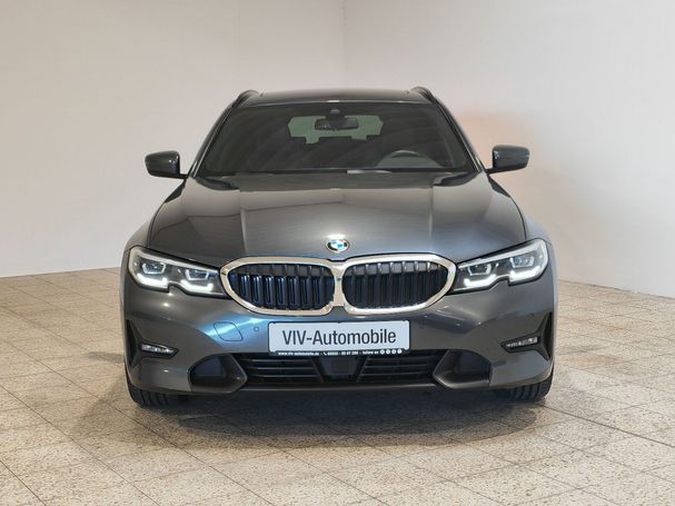 BMW 320d Touring Sport Line 140 kW image number 3